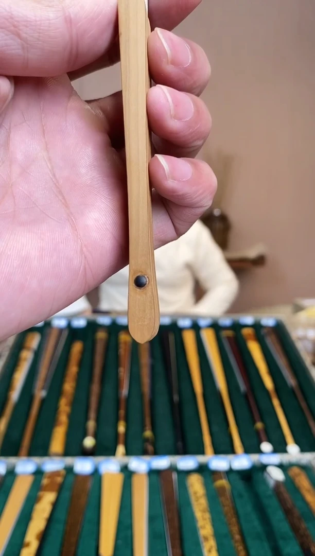 【闪购商品】扇子定老山檀的折扇老山檀