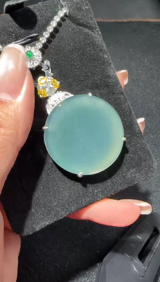 【闪购商品】翡翠吊坠(赠链)未镶嵌多样性发货拍一发一