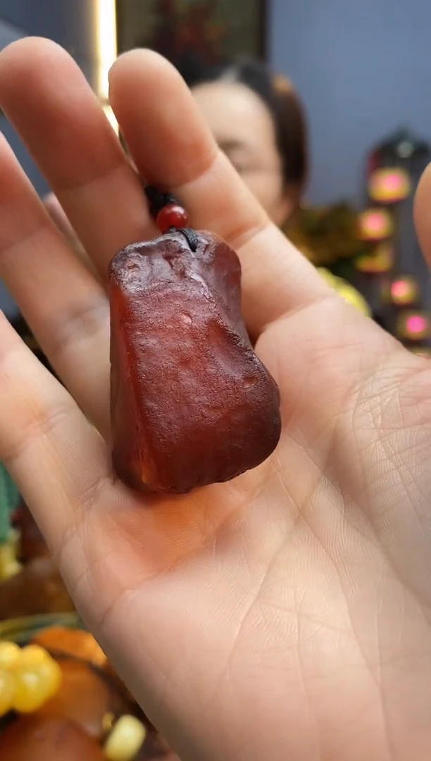 琥珀颈饰未镶嵌吊坠