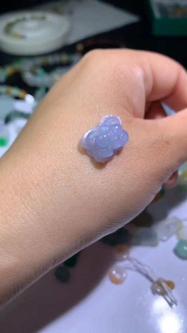 未镶嵌定制翡翠心****、毛货