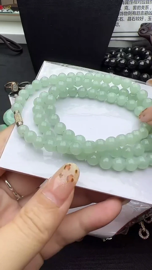 颈饰未镶嵌翡翠玉珠