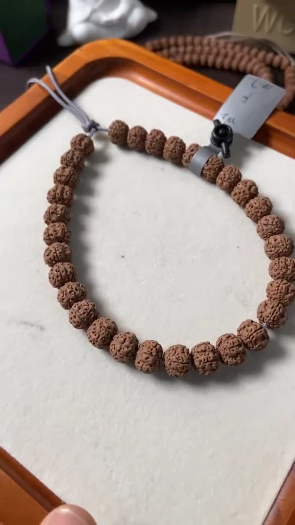 手串金刚菩提平细10.7