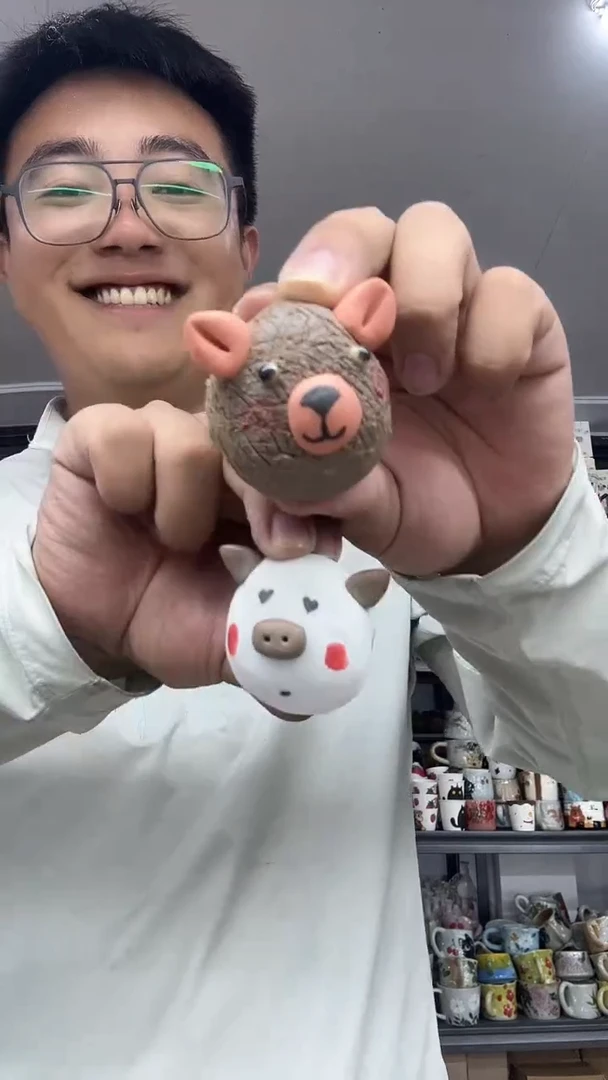 陶瓷战损版老鼠和旺仔猪