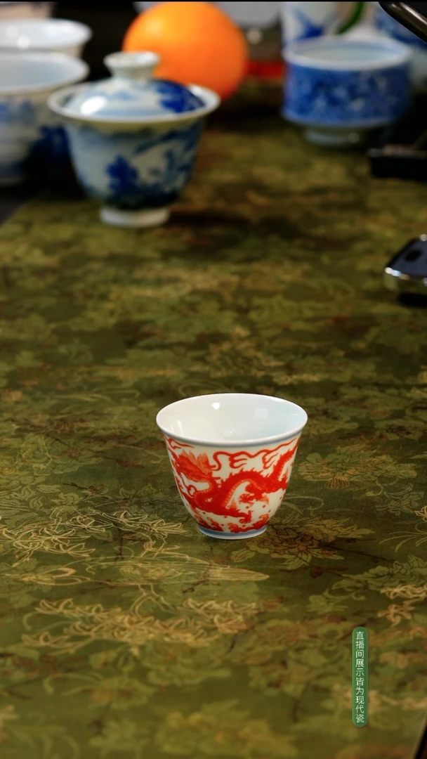 精品矾红龙纹单杯