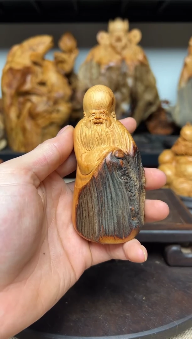 柏木（崖柏）崖柏雕刻件