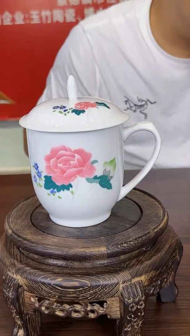 467函夏非遗釉下五彩芙蓉花尖头办公杯