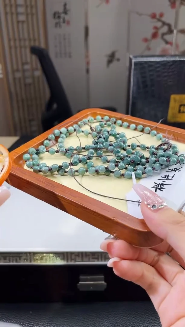 翡翠未镶嵌颈饰多样性发其一6