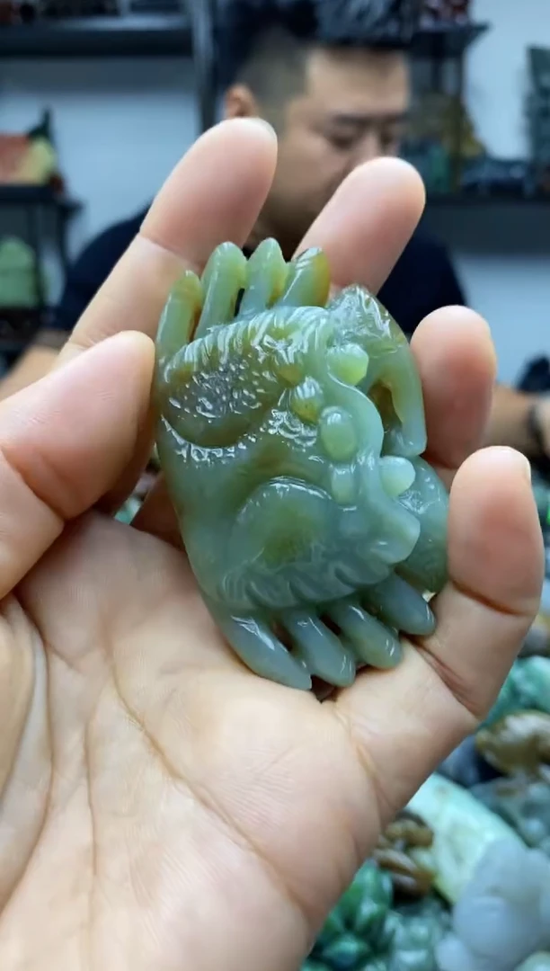 未镶嵌和田玉把件1