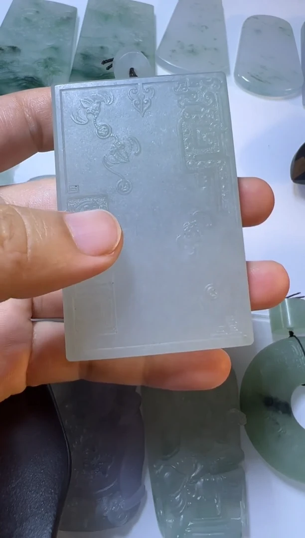 定制翡翠未镶嵌无事牌