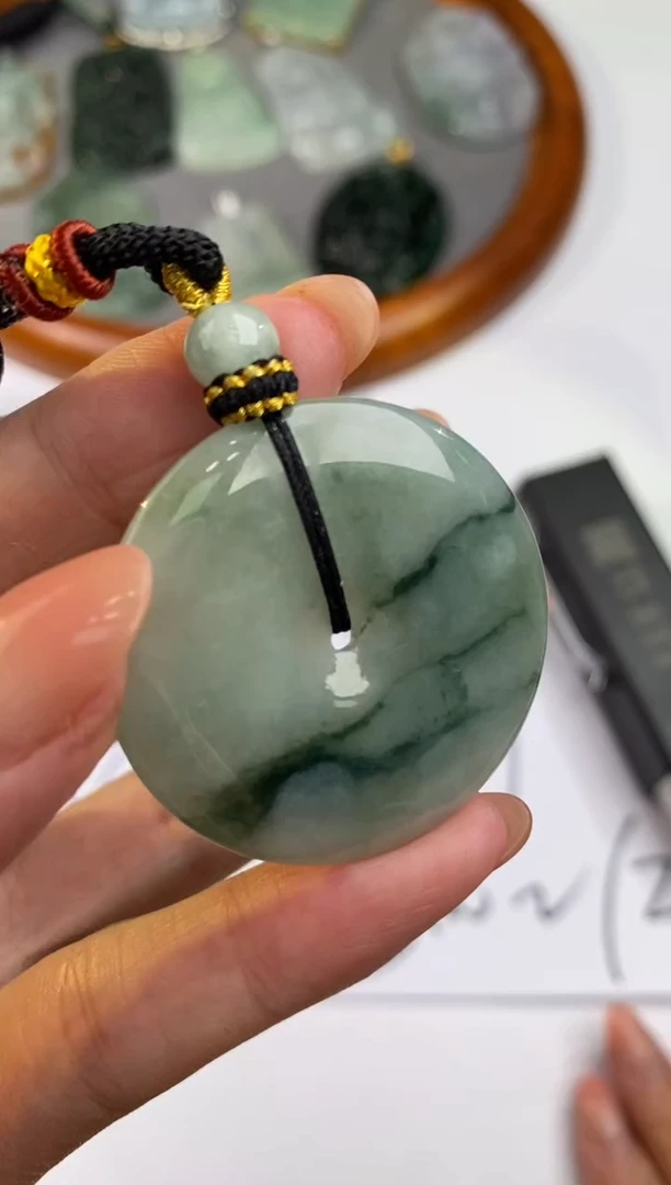 未镶嵌挂件翡翠307506     多人