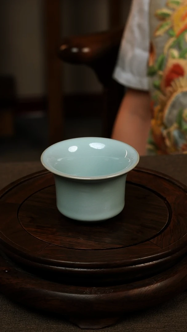 瓷片076汝瓷全手工马蹄杯80ml 微瑕