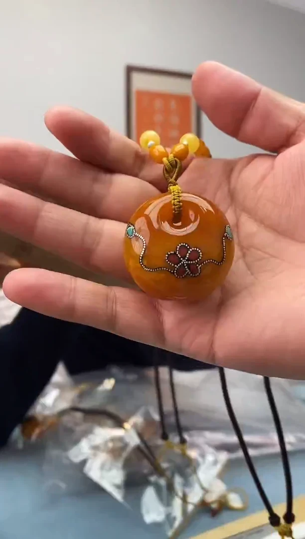 蜜蜡未镶嵌珠宝奇石假一罚十，发一件019