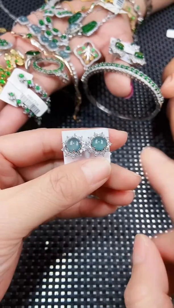 【闪购商品】翡翠耳饰未镶嵌11111111