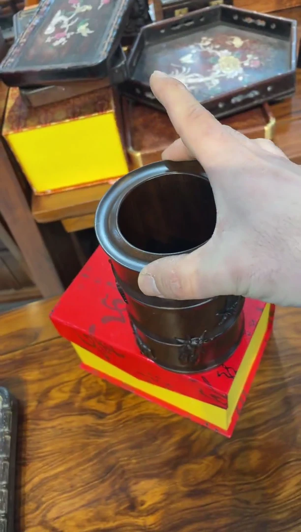 【闪购商品】木檀木笔筒啊啊啊