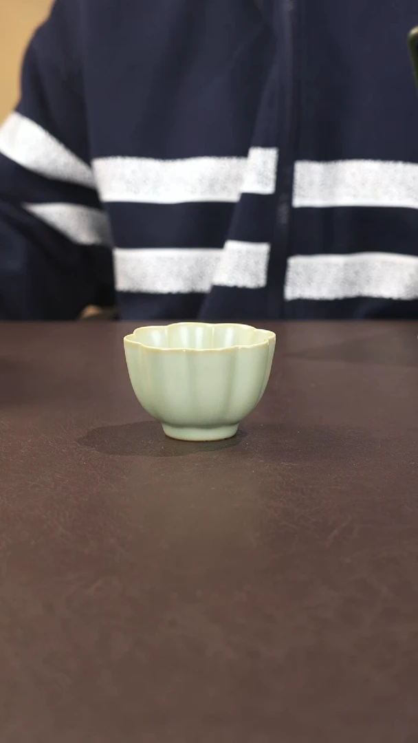 E***7宣宝汝瓷原矿原釉作品微瑕