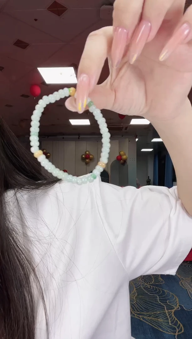 未镶嵌挂件翡翠ᥫ****࿐翡翠手串