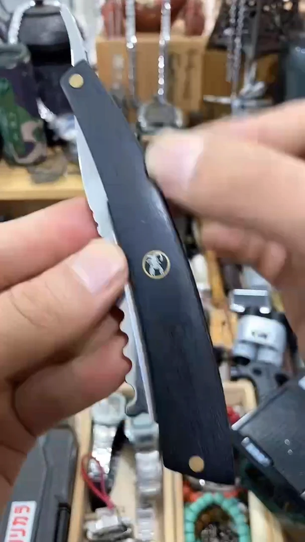 瓷片闪购商品  如图所示