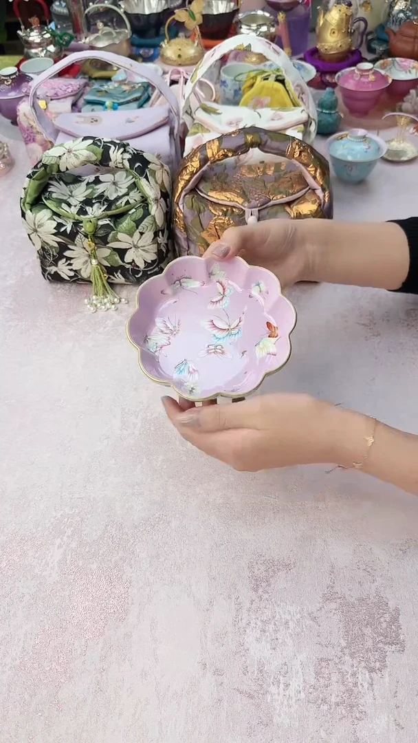 10灵玺贡坊 蝴蝶花口壶承