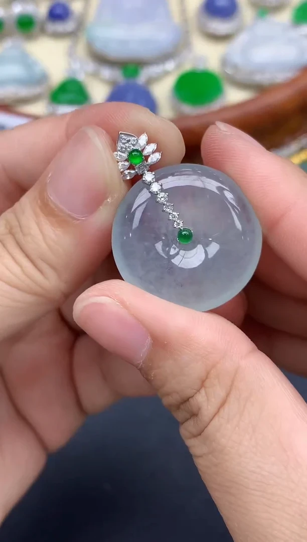 颈饰18K金镶嵌翡翠324-中国好珍宝