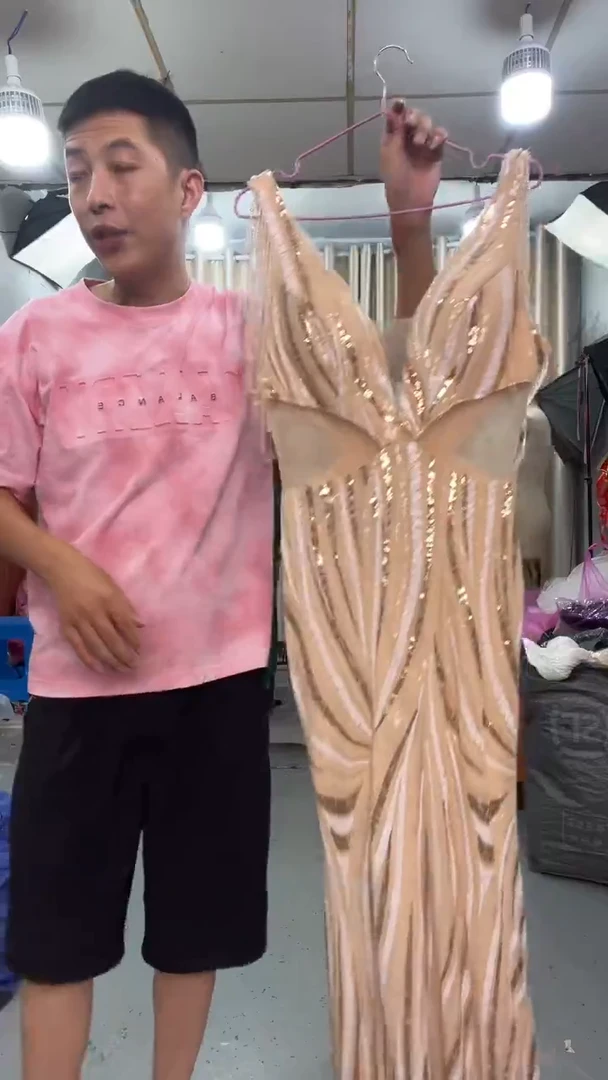 二蛋礼服=断码清仓