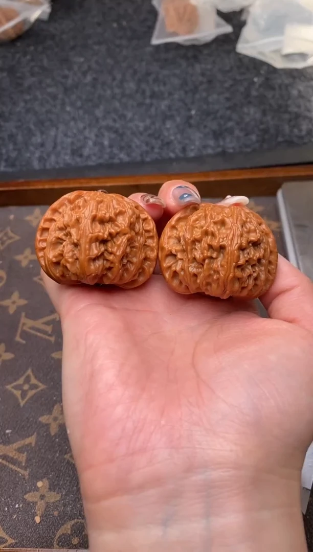 把件文玩核桃B310号46尺白狮子