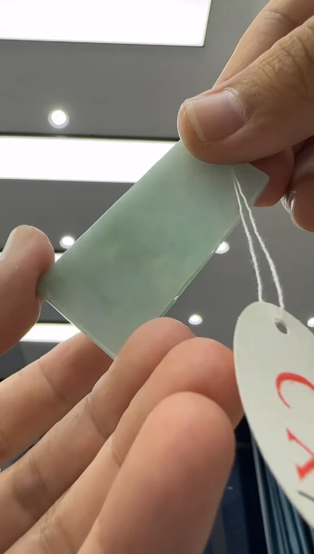 颈饰未镶嵌翡翠天然翡翠A货孤品一件