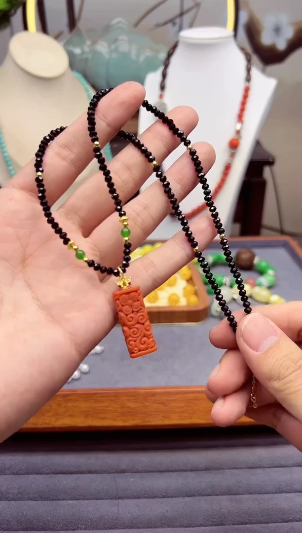 【闪购商品】南红玛瑙颈饰14K金镶嵌X313```