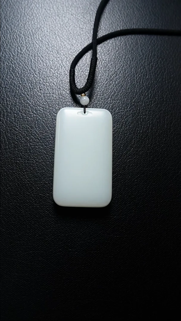 【闪购商品】和田玉颈饰未镶嵌无事牌