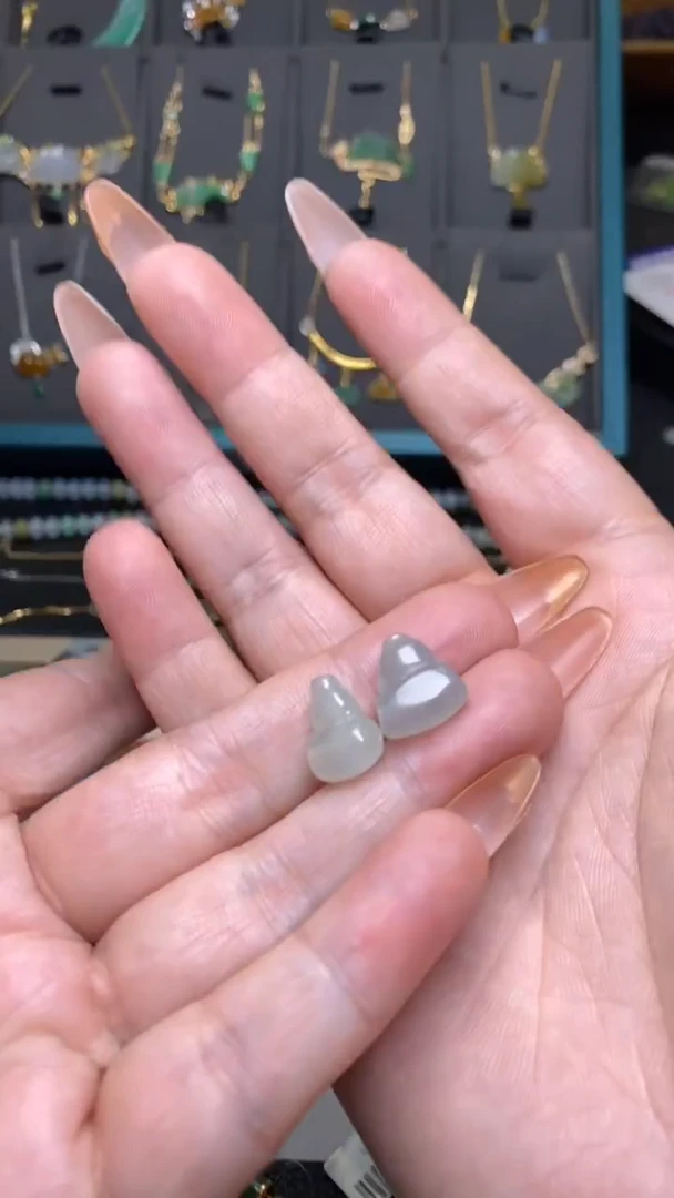 颈饰未镶嵌翡翠净货38745