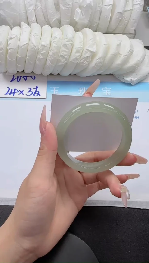 石英质玉手镯未镶嵌74-56.5