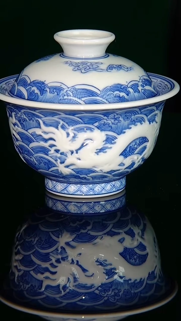 毛仔柴窑青花龙纹盖碗