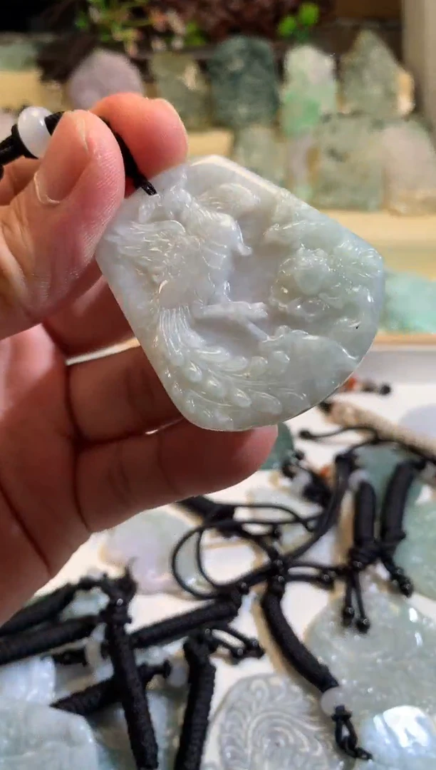 翡翠未镶嵌颈饰5/10/032