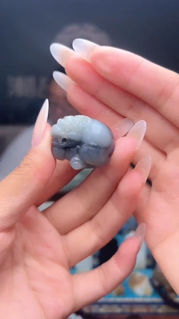 未镶嵌和田玉挂件1