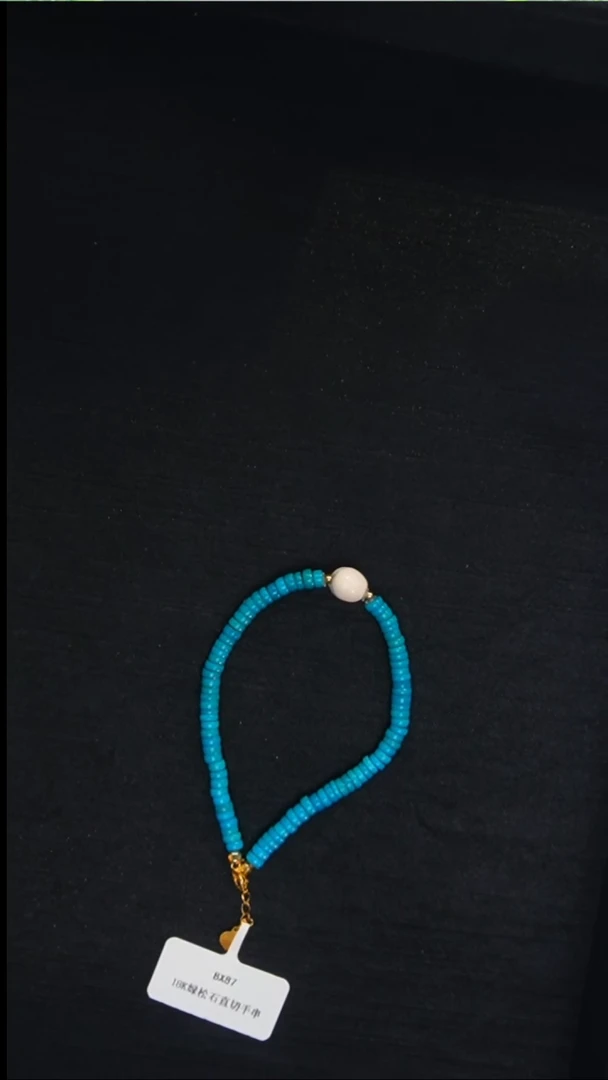 18K金镶嵌绿松石手链发货一件