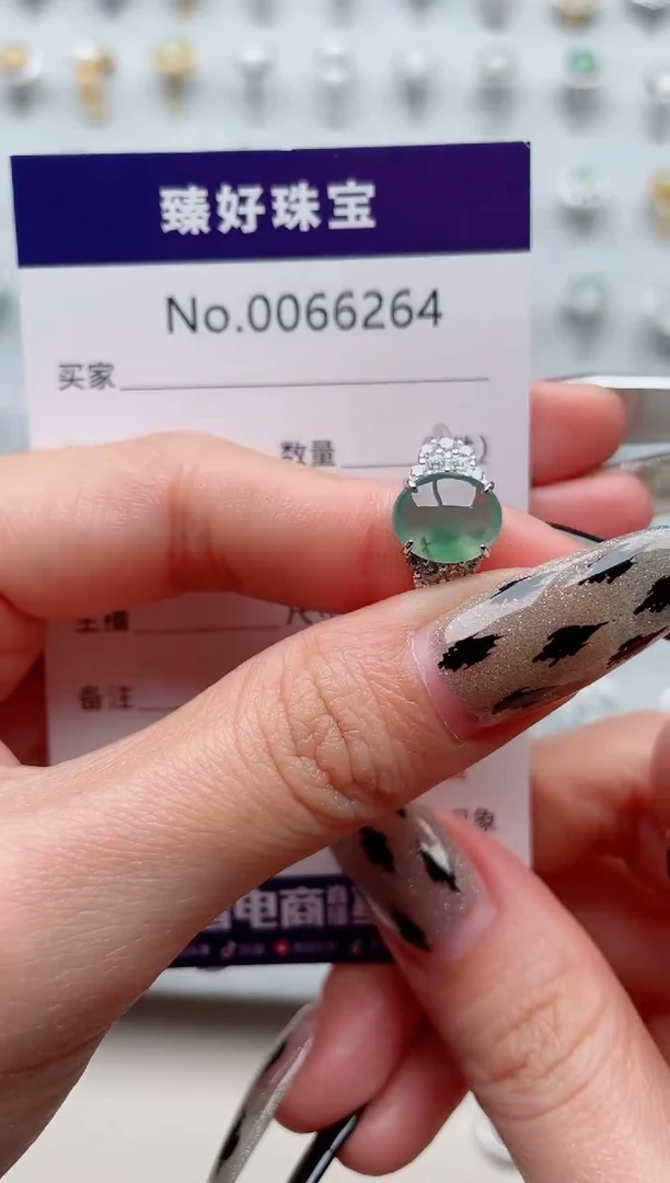 【闪购商品】翡翠戒指银S925镶嵌.........