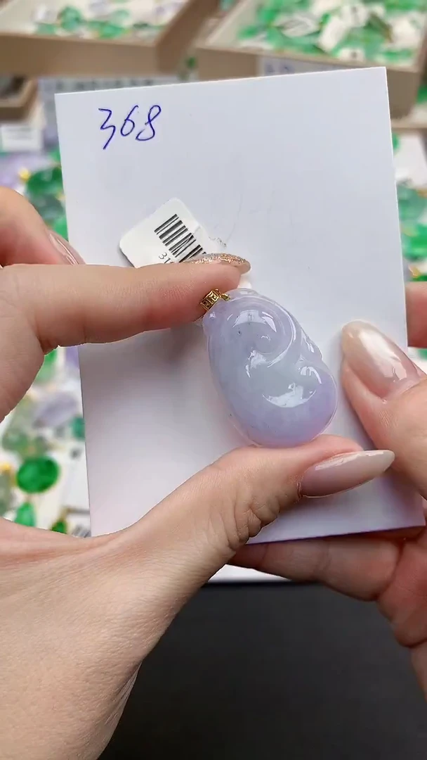 颈饰18K金镶嵌翡翠天然缅甸A货翡翠