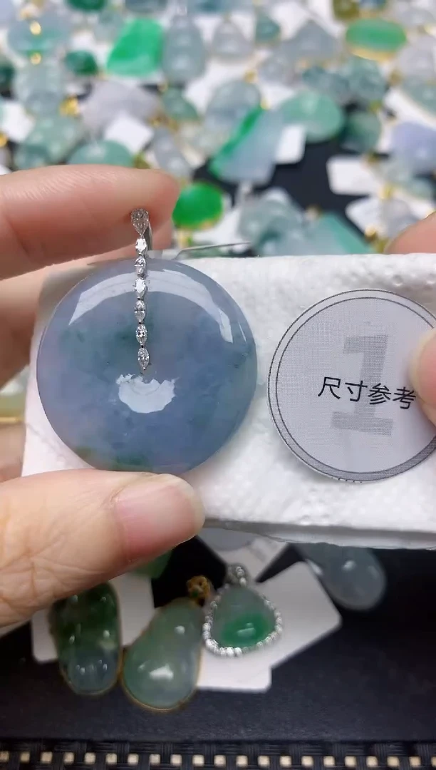 颈饰18K金镶嵌翡翠天然缅甸A货翡翠