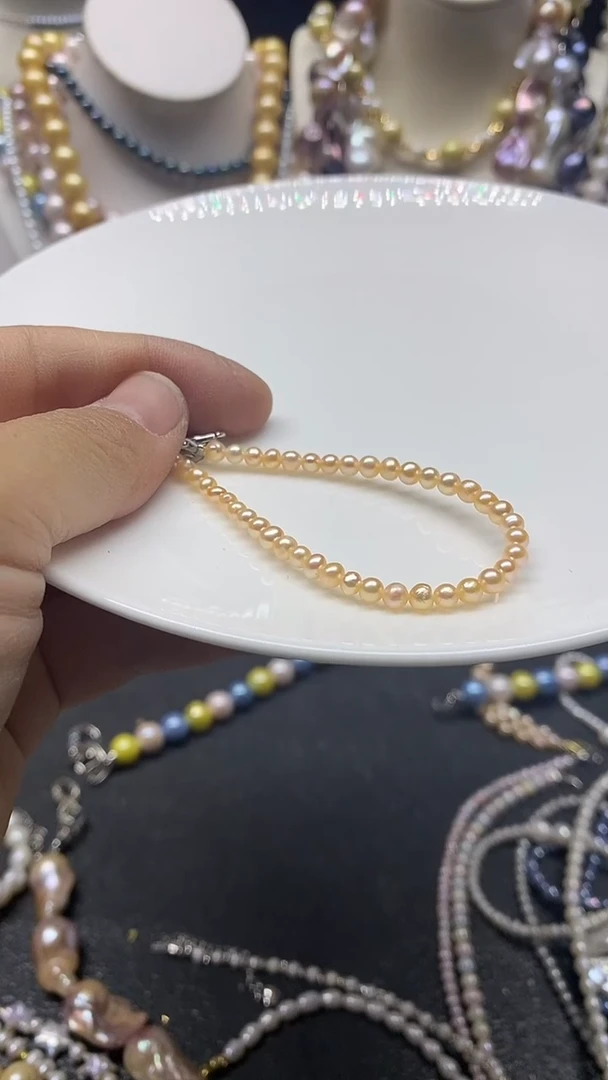 颈饰未镶嵌淡水珍珠多人手链