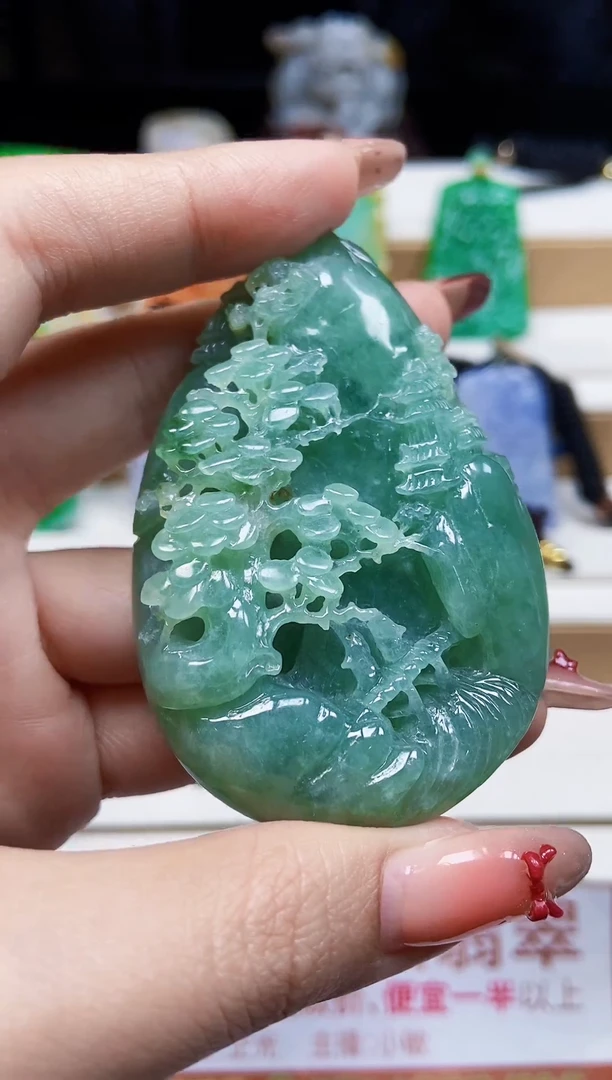 颈饰未镶嵌翡翠翡翠A货