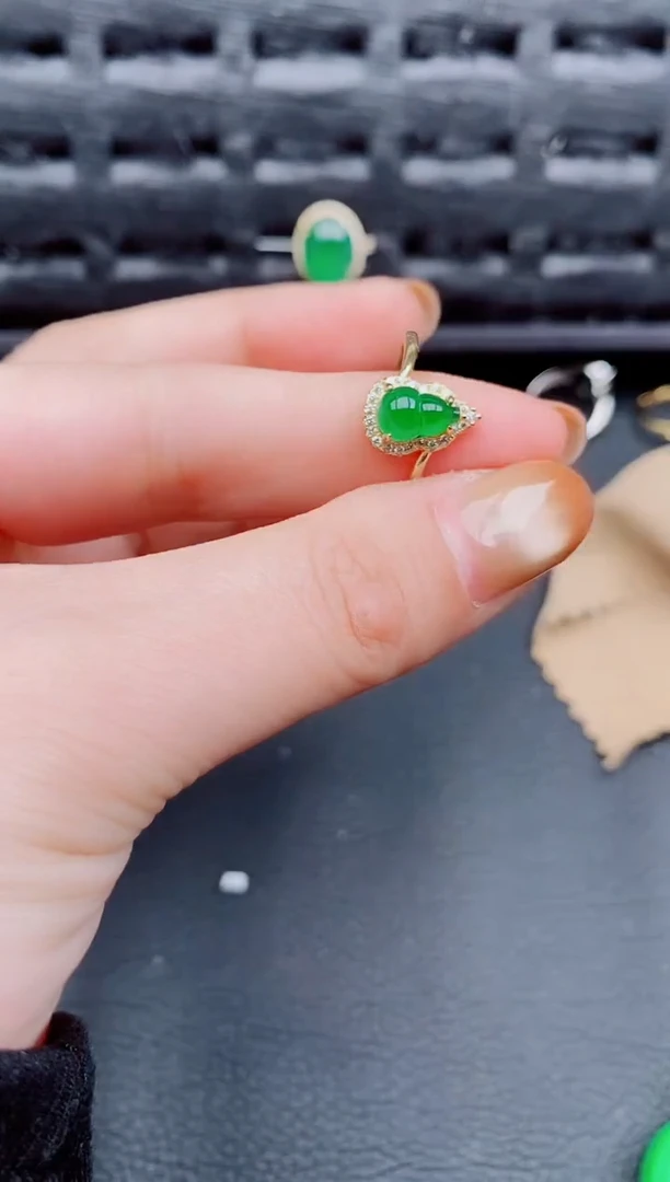 【闪购商品】翡翠戒指银S925镶嵌天然a货翡翠784