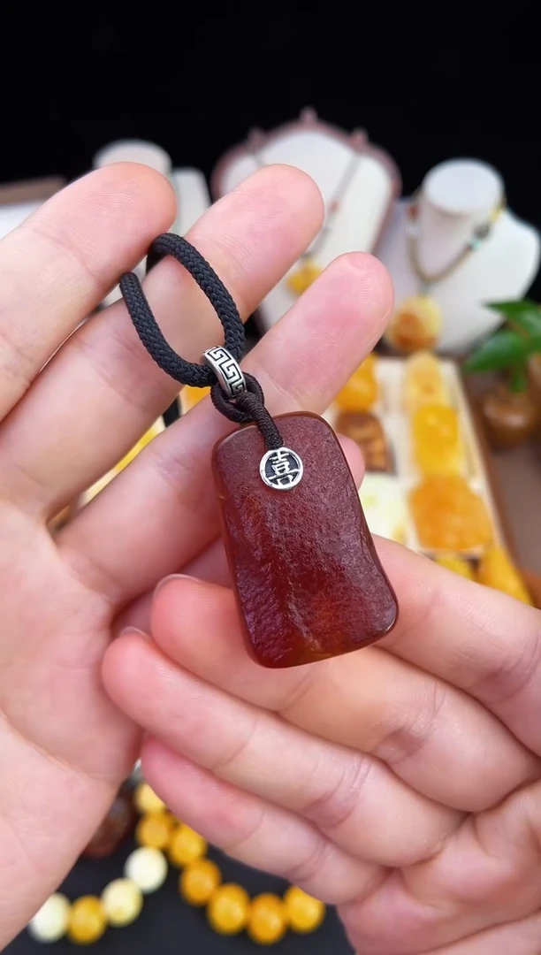 琥珀未镶嵌珠宝奇石柒月