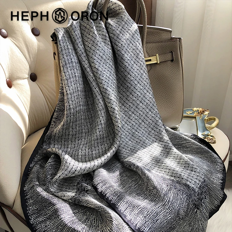 轻奢品牌洋气时尚编织真丝缎面方巾女2025新款桑蚕丝围巾披肩外搭