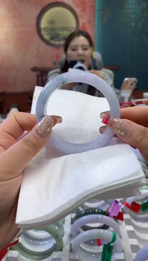 【闪购商品】翡翠手镯未镶嵌多人0011336