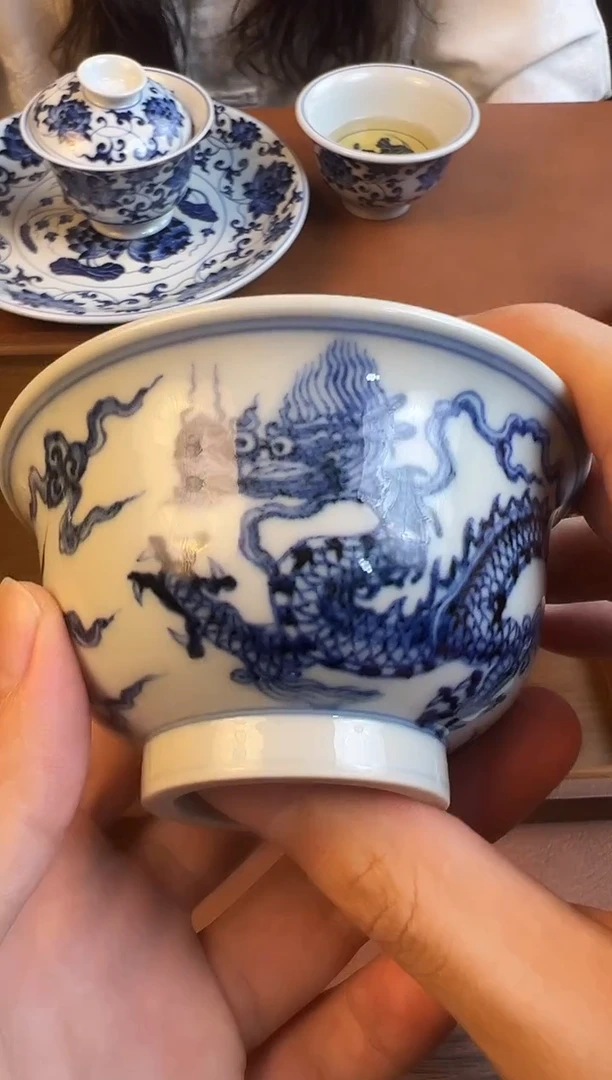 问青坊纯手工手绘青花龙纹柴窑压手杯