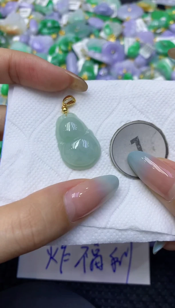 颈饰未镶嵌翡翠天然缅甸翡翠A货