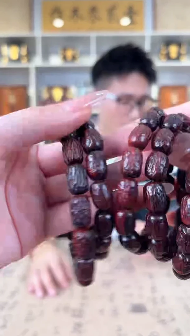 檀香紫檀（小叶紫檀）枣珠1.0*1.5单圈