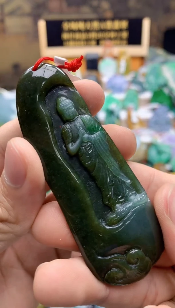 颈饰未镶嵌翡翠天然A货翡翠