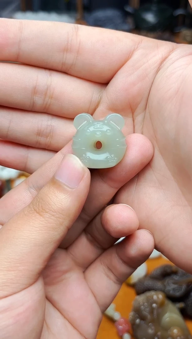 【闪购商品】和田玉颈饰未镶嵌老虎