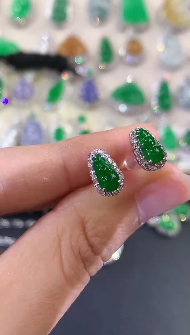 翡翠18K金镶嵌耳饰B136