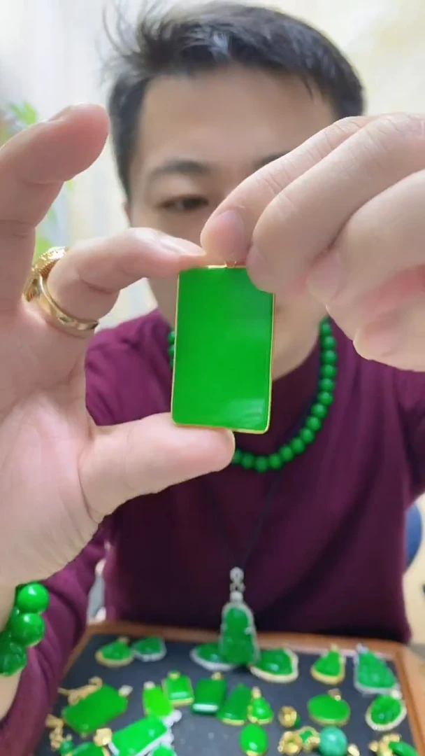 吊坠(赠链)14K金镶嵌翡翠翡翠吊坠